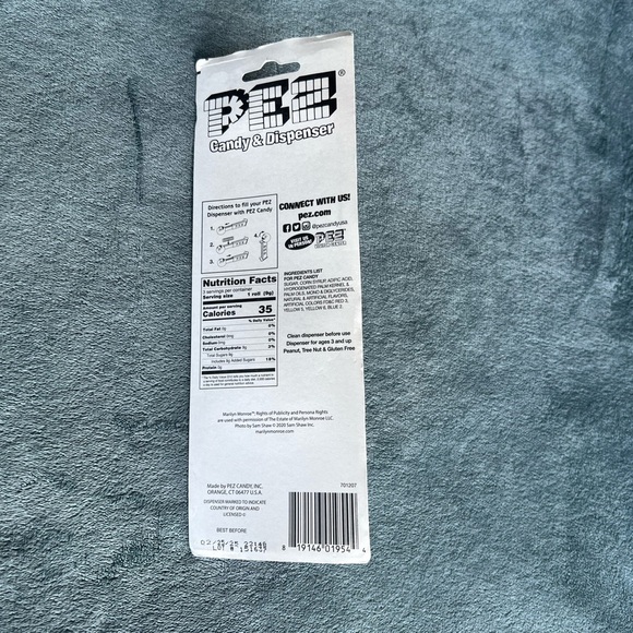 Marilyn Monroe PEZ Candy Dispenser - Picture 2 of 2